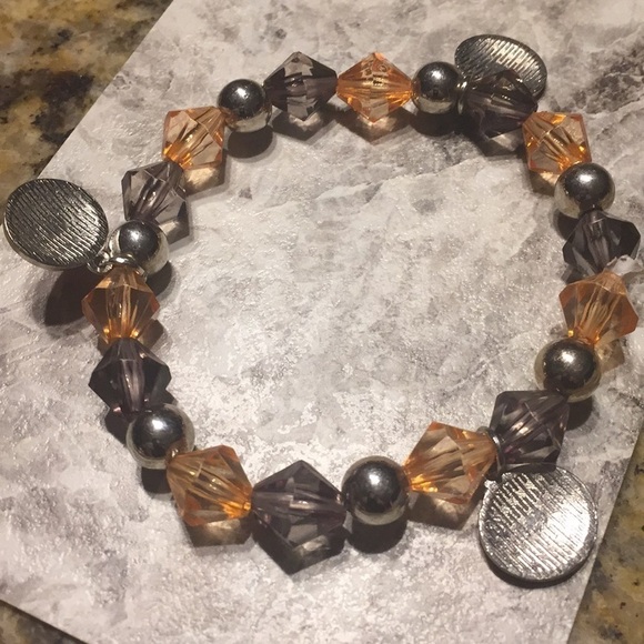 Fall Pumpkin Beaded Bracelet - Picture 3 of 4